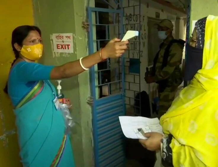west bengal elections 2021 seventh phase voting today West Bengal Elections : सातव्या टप्प्यासाठी पश्चिम बंगालमध्ये मतदानास सुरुवात