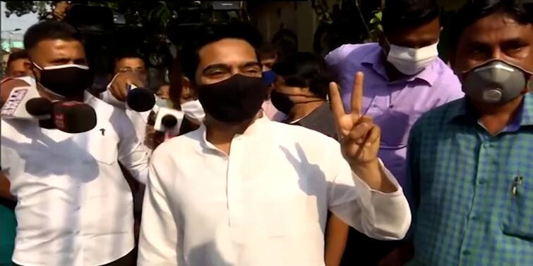 West Bengal Election 2021: TMC Leader Abhishek Banerjee casts his vote in Mitra Institution Bhawanipore WB Election 2021: ‘দুই-তৃতীয়াংশের বেশি আসনে জিতছি আমরা...’ ভোট দিয়ে বেরিয়ে এসে জানালেন অভিষেক