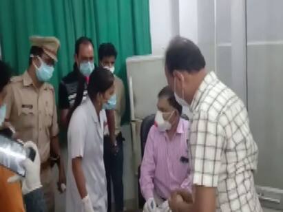 A doctor and a nurse entered into fight at Rampur District Hospital yesterday Rampur Hospital Brawl: அதிக பணிச்சுமை, மன அழுத்தம்... டாக்டரை அறைந்த நர்ஸ் - அதிர்ச்சி வீடியோ