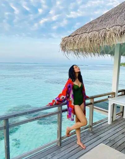 મુંબઇઃ બૉલીવુડ એક્ટ્રેસ રકુલ પ્રીત સિંહ અત્યારે પોતાના આગામી પ્રૉજેક્ટને લઇને ચર્ચમાં છે. ફેન્સ તેની ફિલ્મોનો ઇન્તજાર કરી રહ્યાં છે. રકુલ પ્રીત સિંહની ફિલ્મ સોશ્યલ કૉમેડી હશે.