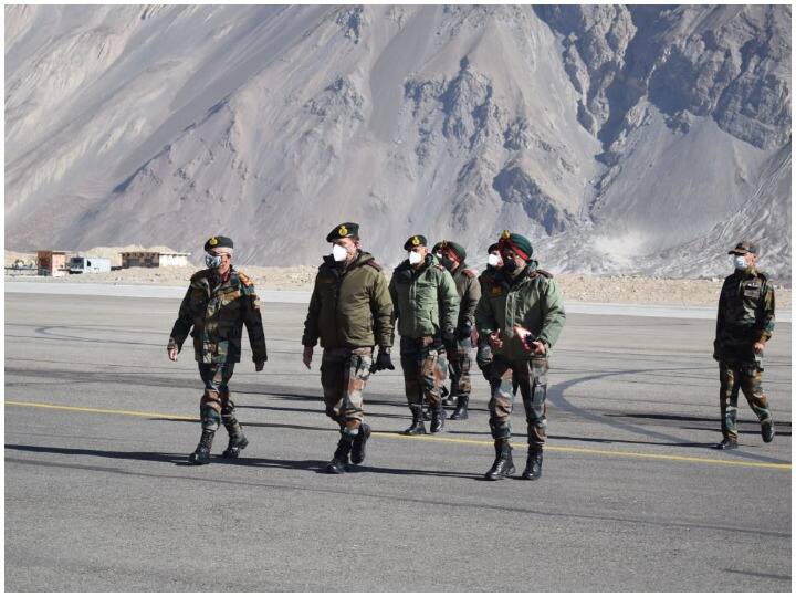 Army Chief General MM Narwane on two day visit to Ladakh reviewed operational preparations on LAC ann थलसेना प्रमुख जनरल एम एम नरवणे दो दिन के लद्दाख दौरे पर, LAC पर ऑपरेशनल तैयारियों का जायजा लिया