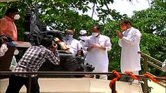 Mumbai : मुख्यमंत्री आणि उपमुख्यमंत्र्यांकडून शिवरायांच्या पुतळ्याला अभिवादन