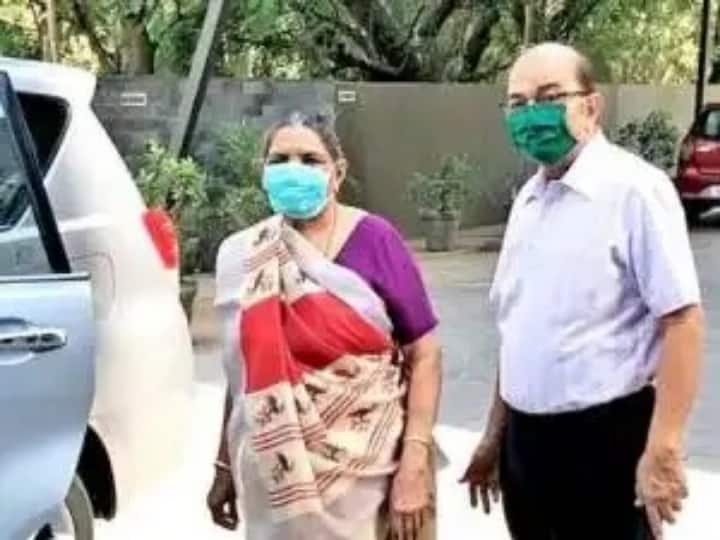 Gujarat Couple, Who Lost Their Only Son Due To COVID-19, Breaks FD To Help Other Patients; Netizens Call Them 'Real Life Heroes' Gujarat Couple, Who Lost Their Only Son Due To COVID-19, Breaks FD To Help Other Patients, Netizens Call Them 'Real Life Heroes' Gujarat Couple, Who Lost Their Only Son Due To COVID-19, Breaks FD To Help Other Patients; Netizens Call Them 'Real Life Heroes'