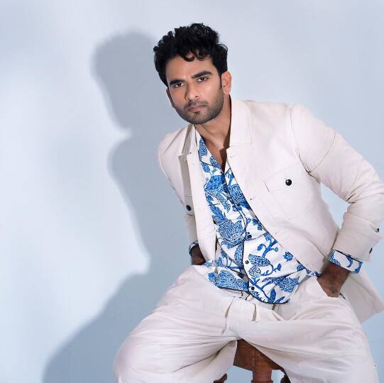 இதற்கெல்லாம் அர்த்தங்கள் என்ன கேக்க வேண்டும் உன்னை காலம் கை கூடினால்