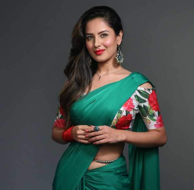 पूजा बनर्जी को सीरियल देवो के देव- महादेव में पार्वती की भूमिका निभाई है. उन्हें इस रोल में काफी पसंद किया गया.