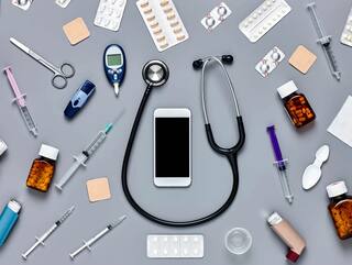 કોરોનાના કહેરની વચ્ચે દર્દીઓને પડ્યા પર પાટુ, મેડિકલ સાધનોના ભાવમાં ધરખમ વધારો, થર્મોમિટરનું વેચાણ વધ્યું