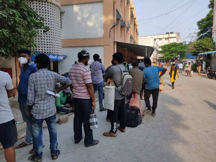 Covid-19 drug remdesivir panic buying at Chennai kilpauk Government hospital ரெம்டெசிவர் மருந்து: கீழ்பாக்கத்தில் காத்திருக்கும் மக்கள்