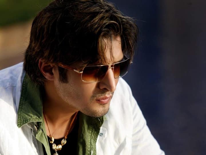 Jimmy Shergill & 35 Crew Members Booked For Violating COVID-19-Induced Curfew In Punjab Jimmy Shergill & 35 Crew Members Booked For Violating COVID-19-Induced Curfew In Punjab