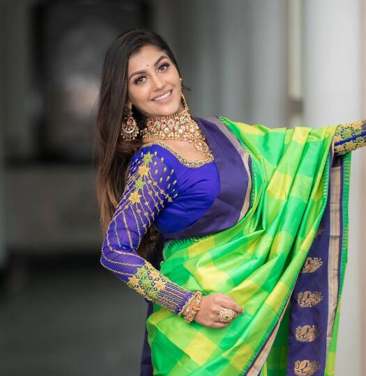 ஓ..கூந்தலுகுள்ளே ஒரு வீடு கட்டுங்கள்.. காதலுக்குள்ளே கிடையாது சட்டங்கள்