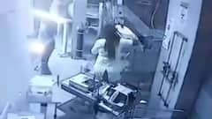 Surat:શહેરની આ હોસ્પિટલમાં લાગેલી આગના CCTV ફુટેજ આવ્યા સામે, જુઓ વીડિયો