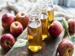 अदरक, हल्दी और शहद के साथ सेब के सिरका का इस्तेमाल कर बनाएं ड्रिंक, ये फायदे मिलेंगे