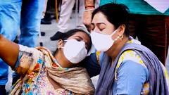 कोरोना का कहर: एक ही एंबुलेंस में लादे गए 22 शव, अस्पताल लाचार, मरीज बेबस । कब थमेगा ये संकट?
