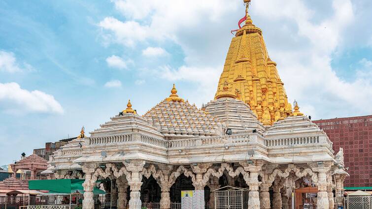 Yatradham Ambaji Temple will open for devotees from today, find out what has changed in the time of Darshan યાત્રાધામ અંબાજી મંદિર આજથી શ્રદ્ધાળુઓ માટે ખુલશે, જાણો દર્શનના સમયમાં શું ફેરફાર કરવામાં આવ્યો