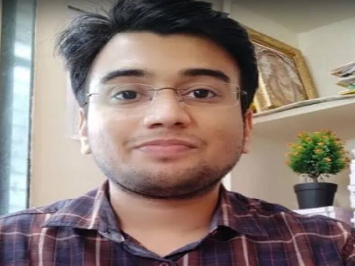 IAS Success Story: एवरेज स्टूडेंट होकर भी खुद पर किया भरोसा और कड़ी मेहनत कर पहले ही प्रयास में मंदार ने पास की यूपीएससी परीक्षा IAS Success Story Even after being an average student he trusted himself and worked hard in the very first attempt Mandar passed UPSC exam IAS Success Story: एवरेज स्टूडेंट होकर भी खुद पर किया भरोसा और कड़ी मेहनत कर पहले ही प्रयास में मंदार ने पास की यूपीएससी परीक्षा