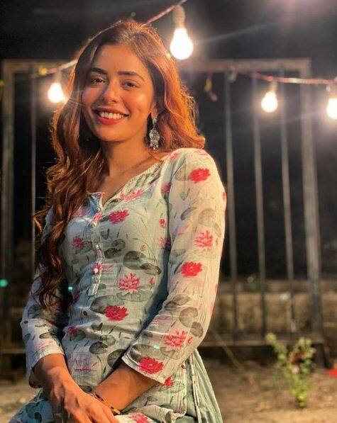 टीवी एक्ट्रेस सना सैय्यद को भी खतरों के खिलाड़ी 11 के लिए चुना गया है. हालांकि उनके नाम के पहले भी कयास लगाए जा रहे थे जो अब फाइनल हो गया.