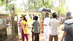 WB Elections: कोरोना के खतरे के बावजूद लोगों की लंबी लाइन,गाइडलाइन का हो रहा पालन। बीरभूम से रिपोर्ट