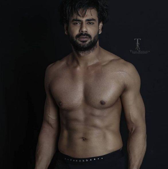 'नच बलिए 9' और 'बिग बॉस' जैसे रिएलिटी शो से अपनी पहचान बनाने वाले विशाल आदित्य सिंह भी खतरों के खिलाड़ी 11 में नजर आएंगे. (Photo- Instagram)