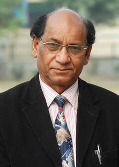 मशहूर गीतकार कुंवर बेचैन का कोरोना से निधन, कुमार विश्वास बोले- हे ईश्वर, बस भी कर