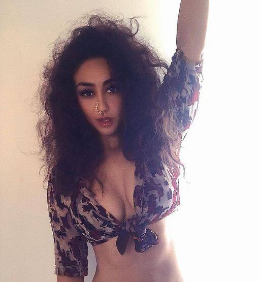 सलमान खान की फिल्म वॉन्टेड में नजर आने वालीं महक चहल लंबे समय से स्क्रीन से दूर हैं. अब वह इस शो में नजर आएंगी.