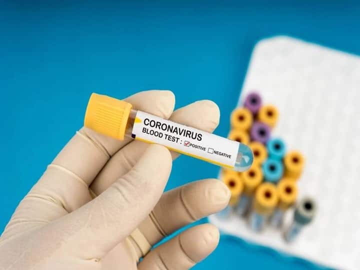 Corona virus can spread rapidly in air, CDC alerts people Coronavirus: हवा में तेजी से फैल सकता है कोरोना वायरस, CDC ने लोगों को किया अलर्ट