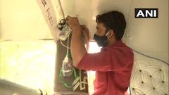 In Pics : पत्नीचे दागिने विकून रुग्णांसाठी 'त्या' रिक्षाचालकानं रिक्षाची केली रुग्णवाहिका