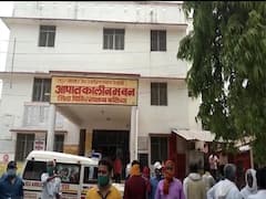 Ballia: सरकारी लचर रवैये के चलते निष्क्रिय पड़े हैं वेंटिलेटर, स्टाफ की कमी बताकर पल्ला झाड़ते अधिकारी