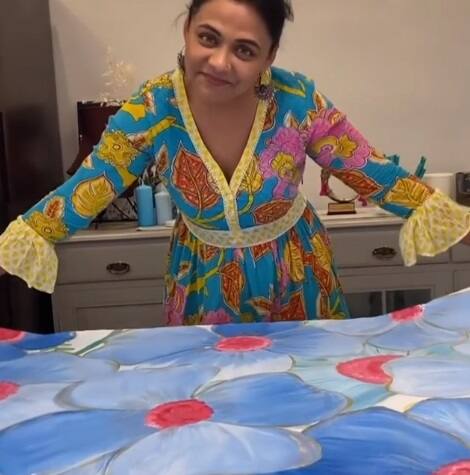 माझ्या प्रत्येक चित्रात तुम्हाला माझं अस्तिस्वं सापडेल, अशा आशयाचं कॅप्शन देत तिनं आपली ही कला सर्वांसमोर आणली आहे.