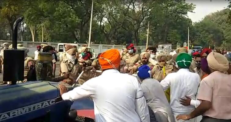 Hundreds of farmers arrived in Patiala with tractors, trying to surround the Captain's palace ਪਟਿਆਲਾ 'ਚ ਟਰੈਕਟਰ ਲੈ ਕੇ ਪਹੁੰਚੇ ਸੈਂਕੜੇ ਕਿਸਾਨ, ਕੈਪਟਨ ਦੇ ਮਹਿਲ ਨੂੰ ਘੇਰਨ ਦੀ ਕੋਸ਼ਿਸ਼