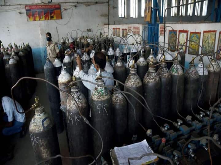 oxygen bottle shortage in Mehsana during corona time ઉત્તર ગુજરાતના કયા શહેરમાં લોકોને ઓક્સિજ બોટલ માટે ફાંફા? 5500 બોટલ સામે માત્ર 2050 બોટલ ઉપલબ્ધ