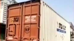 COVID Update: মধ্যপ্রদেশের রাস্তায় ভ্যাকসিন বোঝাই চালকহীন ট্রাক!