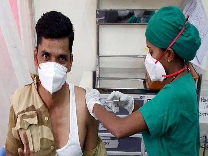 Covid-19 vaccination: पहले दिन 18-44 साल के 84 हजार से ज्यादा लोगों की लगी वैक्सीन, सरकार ने दी जानकारी Covid-19 vaccination: More than 84 thousand people vaccinated on the first day of 18-44 years vaccination Covid-19 vaccination: पहले दिन 18-44 साल के 84 हजार से ज्यादा लोगों की लगी वैक्सीन, सरकार ने दी जानकारी