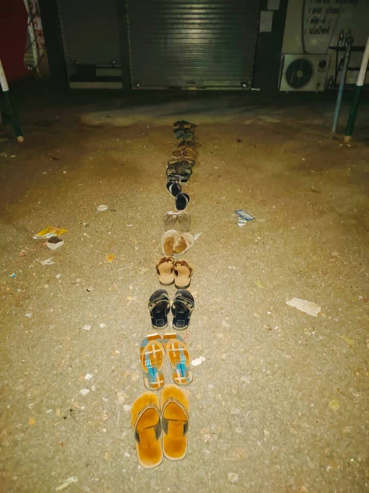 રાજકોટ જિલ્લાના જસદણમાં એક જ સિટી સ્કેન સેન્ટર છે. જેના કારણે કોરોના કે અન્ય કારણોસર સિટી સ્કેન કરાવવા આવતાં લોકોની ભારે ભીડ રહે છે.