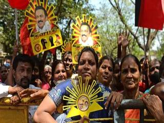 TN Election 2021: சென்னையில் முந்துகிறது திமுக : கழகங்கள் வேட்பாளர்களைத் தேர்ந்தெடுப்பது இப்படித்தான்