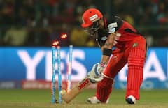 IPL: આઈપીએલમાં આ બેટ્સમેનો સૌથી વધુ વખત થયા છે બોલ્ડ, જાણો કોહલી કેટલામાં ક્રમે છે