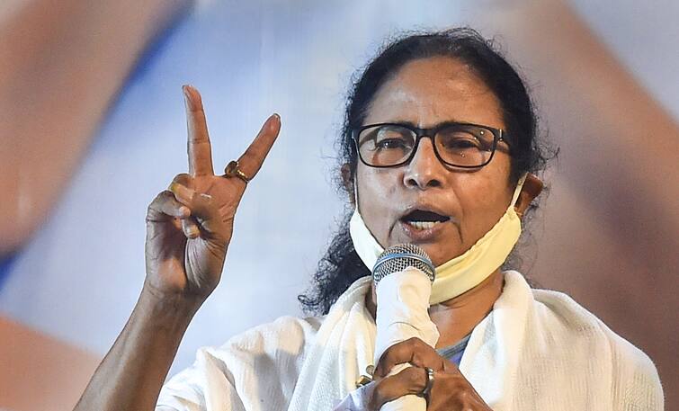 Mamata Banerjee Abandons Wheelchair Post TMC’s Win In West Bengal Mamata Abandons Wheelchair After Riding Back To Power In West Bengal