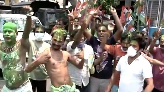 West Bengal Results: Supporters celebrate outside Mamata Banerjee's house in Kolkata despite EC's ban