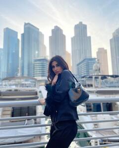 भारत से दूर दुबई में कुछ इस तरह समय गुजार रही हैं Mouni Roy, फिर से दिखाया दिलकश अंदाज