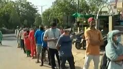 Vadodara: શા માટે અહીં લોકો ટેસ્ટ કરાવ્યા વગર જ પરત જવા માટે બન્યા મજબૂર, જુઓ વીડિયો