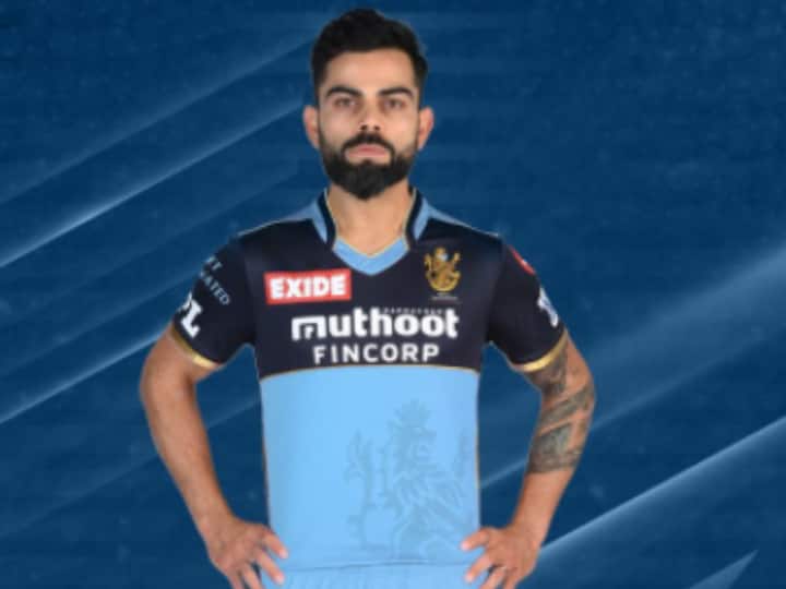 IPL 2021: RCB will wear blue jersey, will auction the jersey to help the country in fighting Corona IPL 2021: RCB ब्लू जर्सी पहनकर मैदान में उतरेगी, जर्सी को नीलाम करके कोरोना से लड़ने में करेगी मदद