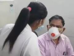 UP: रामपुर जिला अस्पताल में नर्स ने ऑन ड्यूटी डॉक्टर को मारा थप्पड़, हुई सस्पेंड