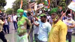 West Bengal Results : जीत के जश्न में लोगों ने दी Corona को दावत! | Sansani