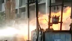 Surat: પાંડેસરાના આ વિસ્તારમાં ગેસ પાઈપ લીકેજ થતા લાગી ભીષણ આગ, જુઓ વીડિયો