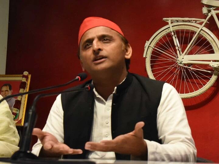 Akhilesh Yadav's accusation- More people are dying due to maladministration of BJP government than Corona अखिलेश यादव का आरोप- कोरोना से ज्यादा बीजेपी सरकार की बदइंतजामी से दम तोड़ रहे हैं लोग