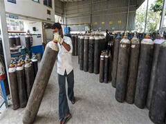 Exclusive: बिना डॉक्टर की सलाह के कोरोना मरीज को न दें ऑक्सीजन, पेशेंट के लिए यह है वार्निंग सिग्नल