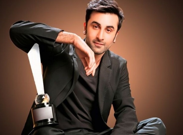 झगड़ा होने पर Ranbir Kapoor की एक्स गर्लफ्रेंड तोड़ने लगती थी ट्रॉफी, ऐसा होता था उनका रिएक्शन