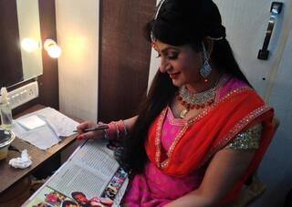 લૉકડાઉન હોવા છતાં એક્ટ્રેસ પોતાના સાથીઓ સાથે ફિલ્મનો ક્લાઇમેક્સ કરી રહી હતી શૂટ, ને પોલીસ પહોંચી ગઇ.......