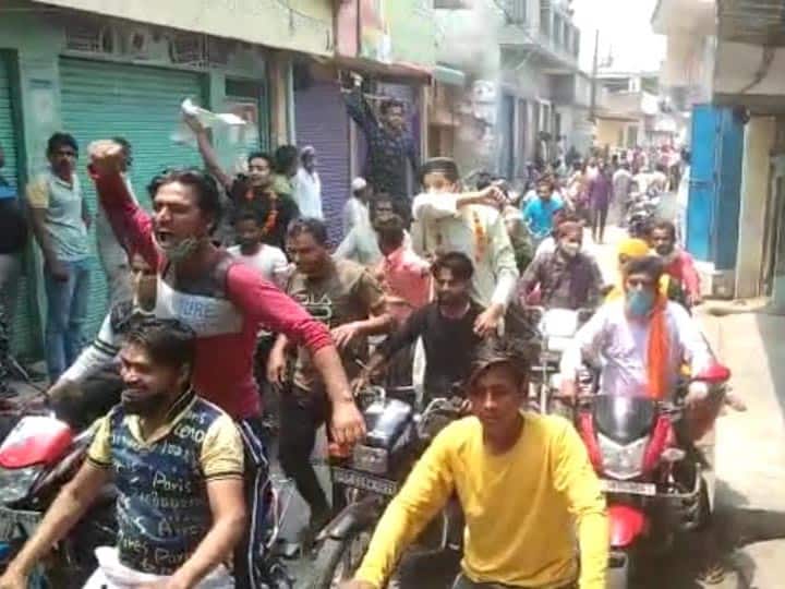 40 people arrested who violated covid rules after panchayat election result ANN बुलंदशहर: पंचायत चुनाव में जीत के बाद जमकर उड़ी कोविड नियमों की धज्जियां, 40 आरोपी गिरफ्तार