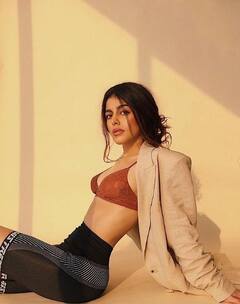 एक्ट्रेस अलाया फर्नीचरवाला ने कंगना रनौत पर साधा निशाना, एक्ट्रेस को बताया 'चापलूस'