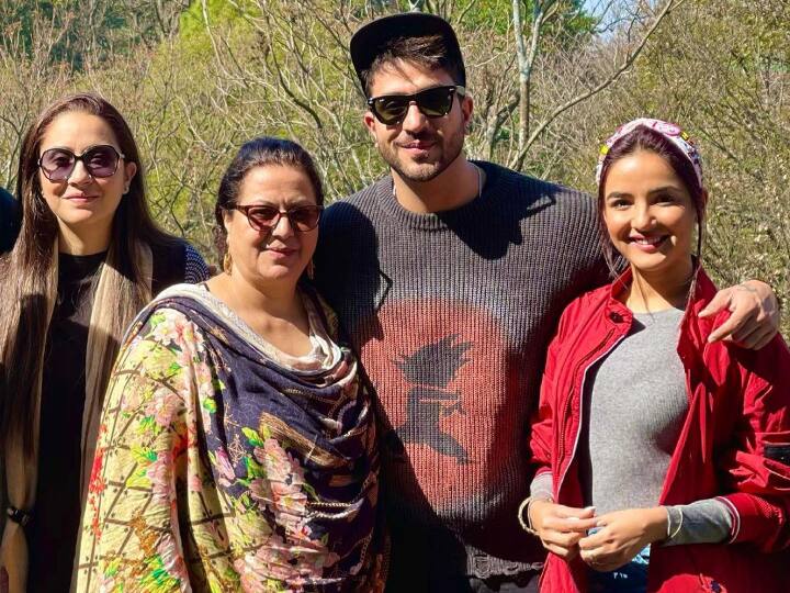 Bigg Boss 14 Aly Goni Mother Sister Nephews Test Positive For COVID-19, Calls Them 'Fighters' Bigg Boss 14 Contestant Aly Goni's Mother, Sister & Nephews Test Positive For COVID-19; Calls Them 'Fighters'