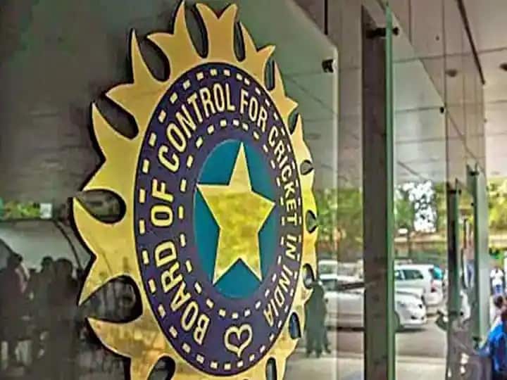 BCCI Sourav Ganguly Calls Special General Meeting On May 29 To Discuss Hosting T20 World Cup: Report BCCI Calls Special General Meeting On May 29 To Discuss Hosting T20 World Cup